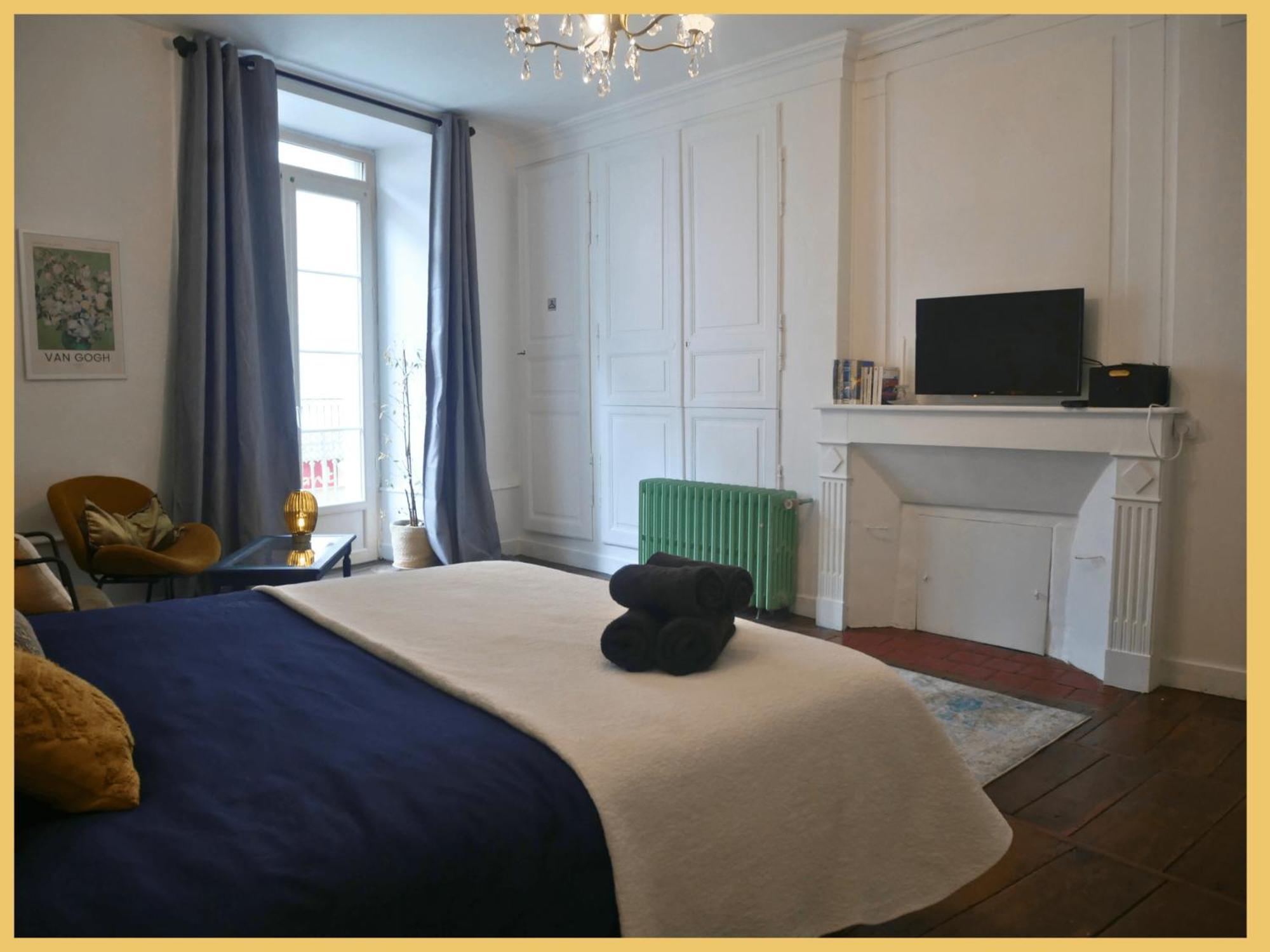 Les Suites De Беллак Экстерьер фото