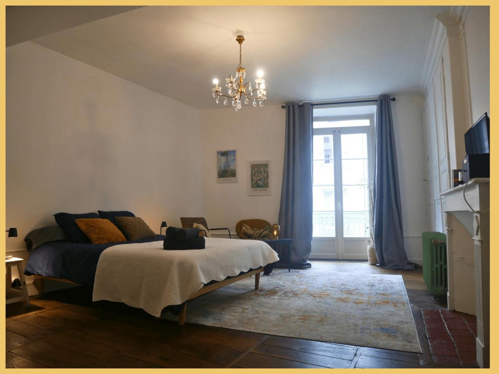 Les Suites De Беллак Экстерьер фото